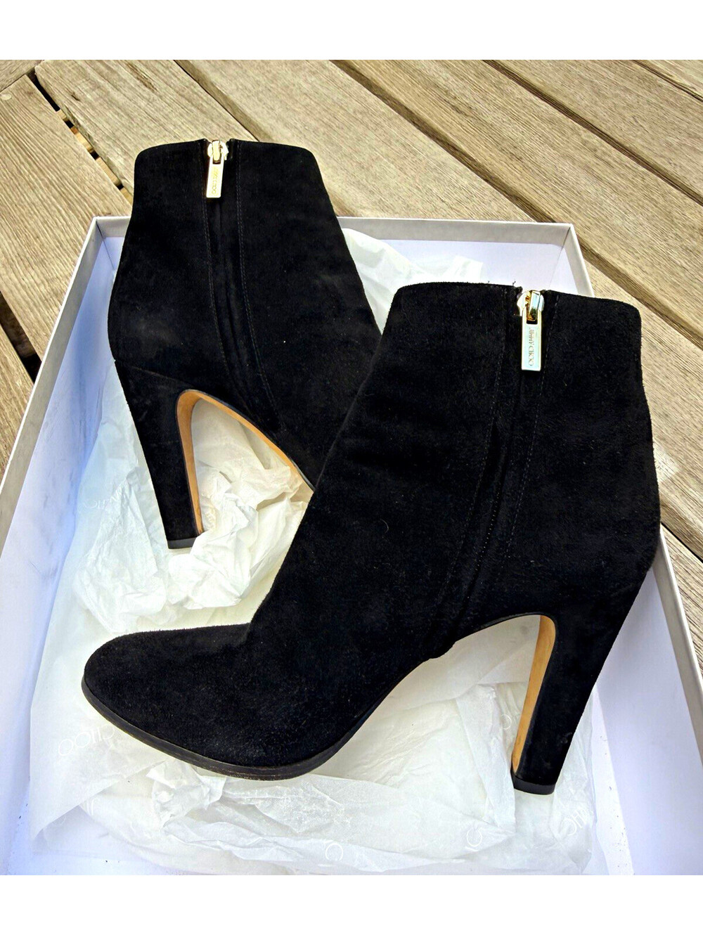 Stylish Jimmy Choo Black Suede Zip Ankle Bootie Almond Toe US 8 Made in Italy